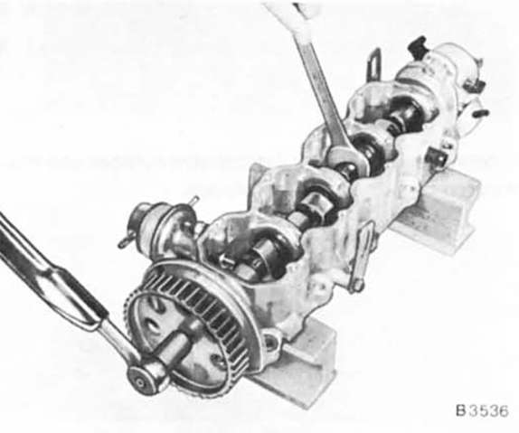 Nockenwellengehäuse ersetzen/ nockenwelle aus- und einbauen 