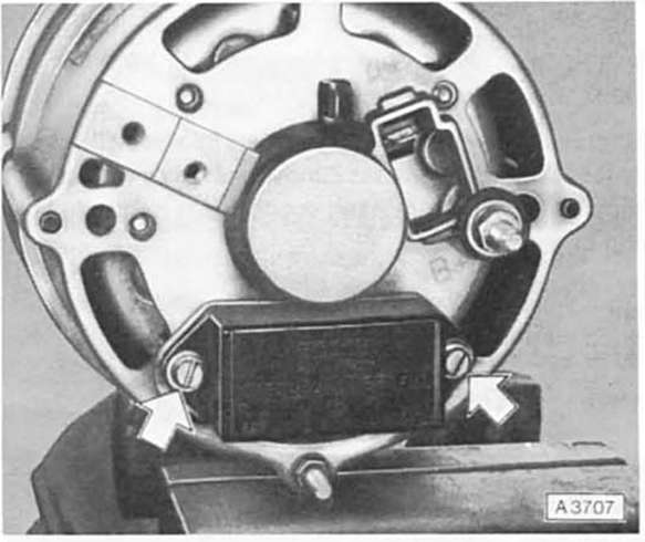 Schleifkohlen für generator/ spannungsregler ersetzen/prüfen 