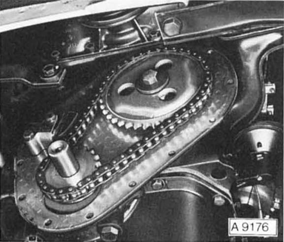 Steuergehäuse aus- und einbauen