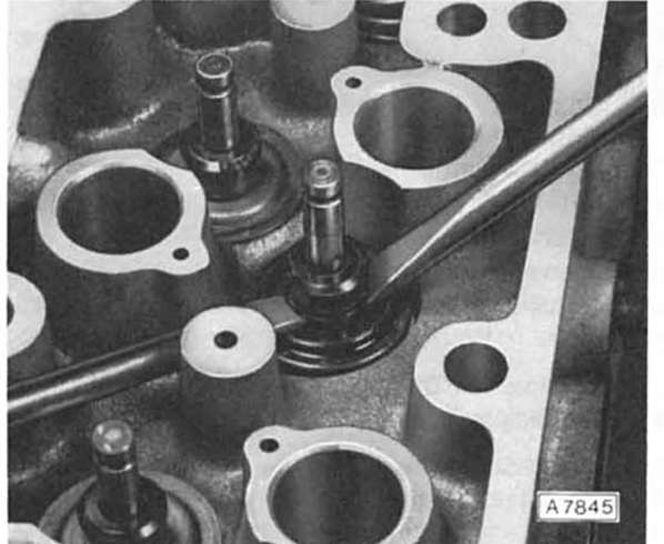 Ventilschaftabdichtungen ersetzen