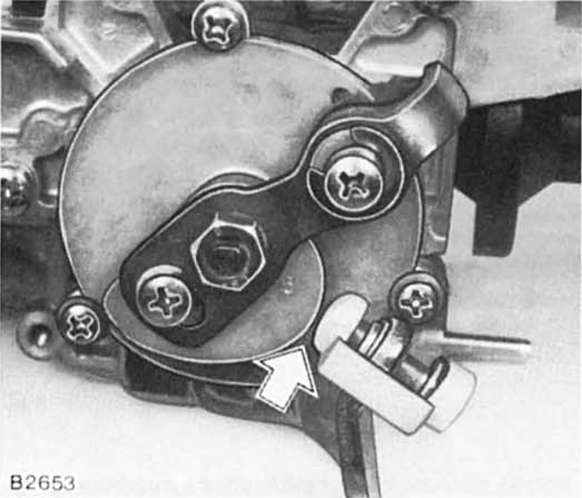 Gaszug anklemmen/einstellen