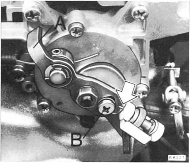 Schnelleerlauf prüfen/einstellen