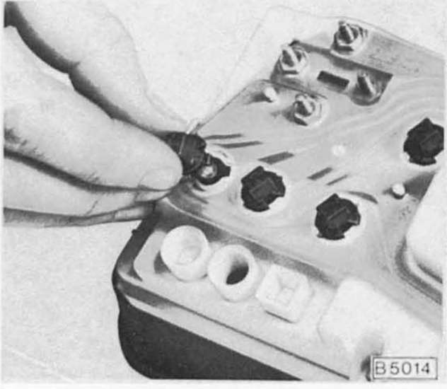 Kontrolleuchte ersetzen